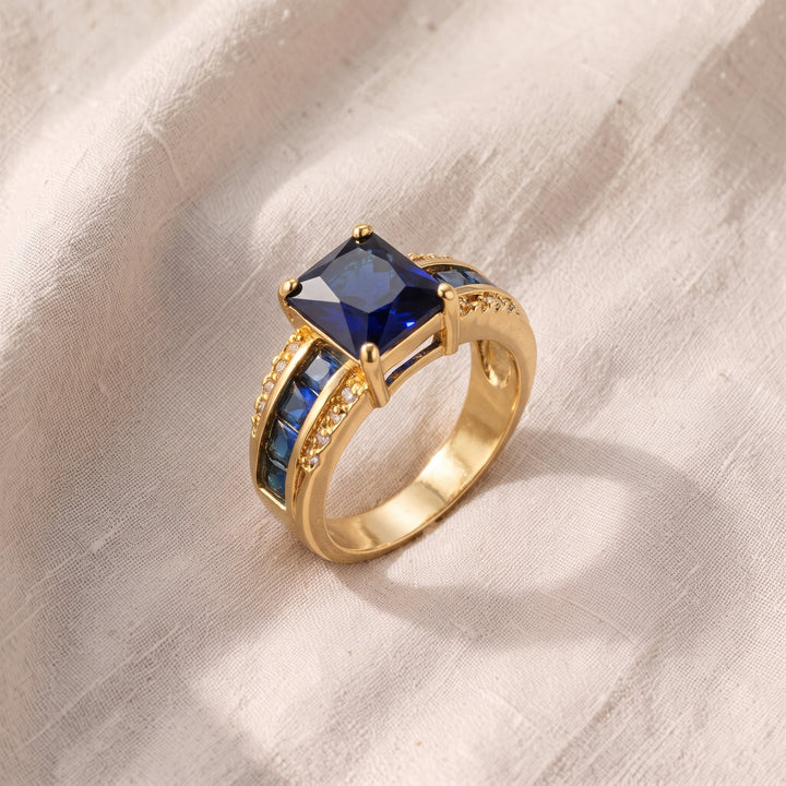 Sormus Kassira Bluemont